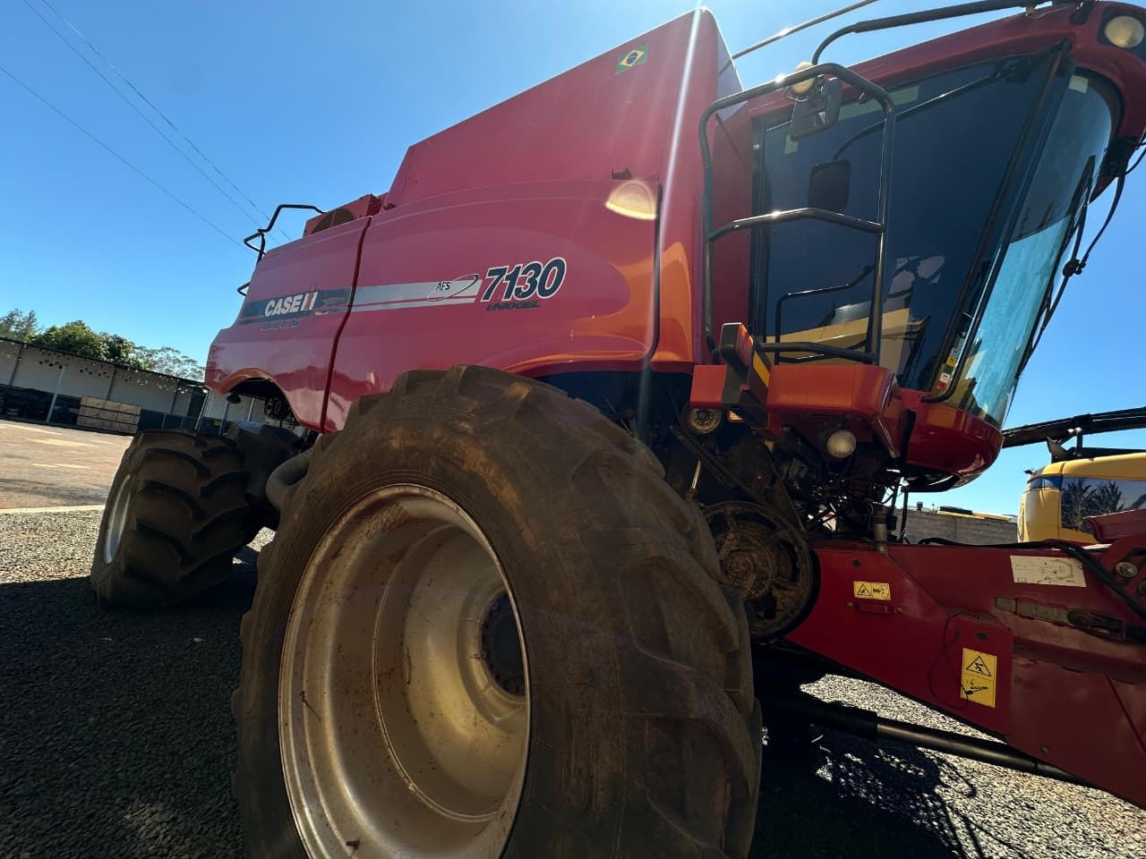 Colheitadeira Case IH 7130 com Plataforma Draper 35 Pés - Ano 2017