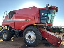 Foto 9 de Colheitadeira Case IH 7230 com Plataforma 35 Pés - Ano 2014