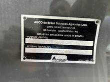 Foto 2 de Colheitadeira Massey Ferguson 9695 com Plataforma 30 Pés - Ano 2023