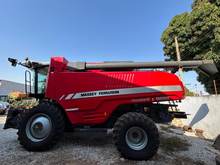 Foto 4 de Colheitadeira Massey Ferguson 9695 com Plataforma 30 Pés - Ano 2023