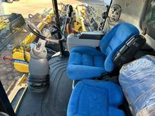 Foto 9 de Colheitadeira New Holland CR 6080 com Plataforma GTS 30 Pés - Ano 2016