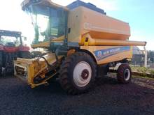 Foto 4 de Colheitadeira New Holland TX 5.90 com Plataforma 30 Pés - Ano 2021