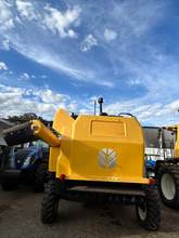 Foto 10 de Colheitadeira New Holland TX 5.90 com Plataforma 30 Pés - Ano 2021