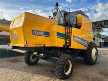 Foto 8 de Colheitadeira New Holland TX 5.90 com Plataforma 30 Pés - Ano 2021