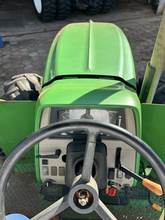 Foto 3 de Trator John Deere 6110D - Ano 2011