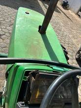 Foto 2 de Trator John Deere 6600 - Ano 2003 120 CV