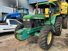 Foto 3 de Trator John Deere 6600 - Ano 2003 120 CV