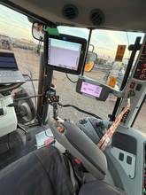 Foto 4 de Trator Valtra T-250 - Ano 2019